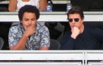 tom cruise booed at dodgers game conner cruise